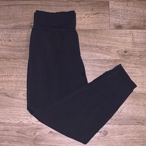 Athleta Salutation Stash Pocket Joggers